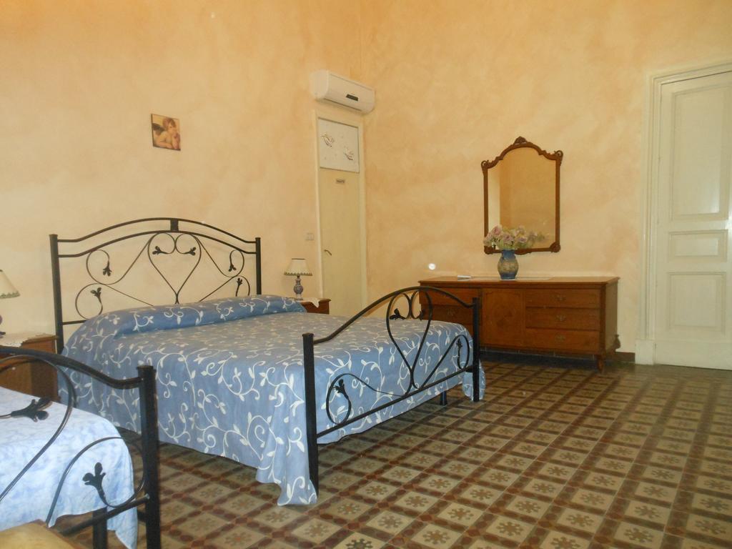 Etna Bed & Breakfast Belpasso Phòng bức ảnh